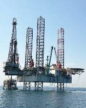 الحفر العربية تتلقى إشعارات استئناف عمل منصتين بحريتين